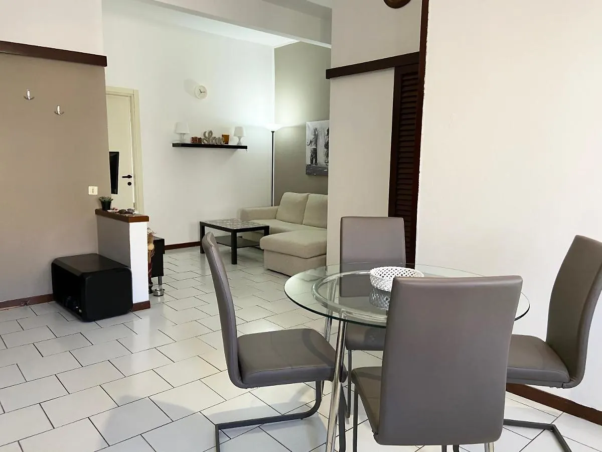 Appartamento G&G House -Bilocale Vicino M5 Istria E M3 Maciachini Milano 0*,